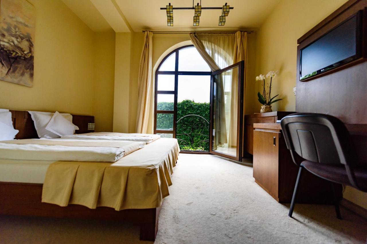 Pension Passion Targu Mures Luaran gambar